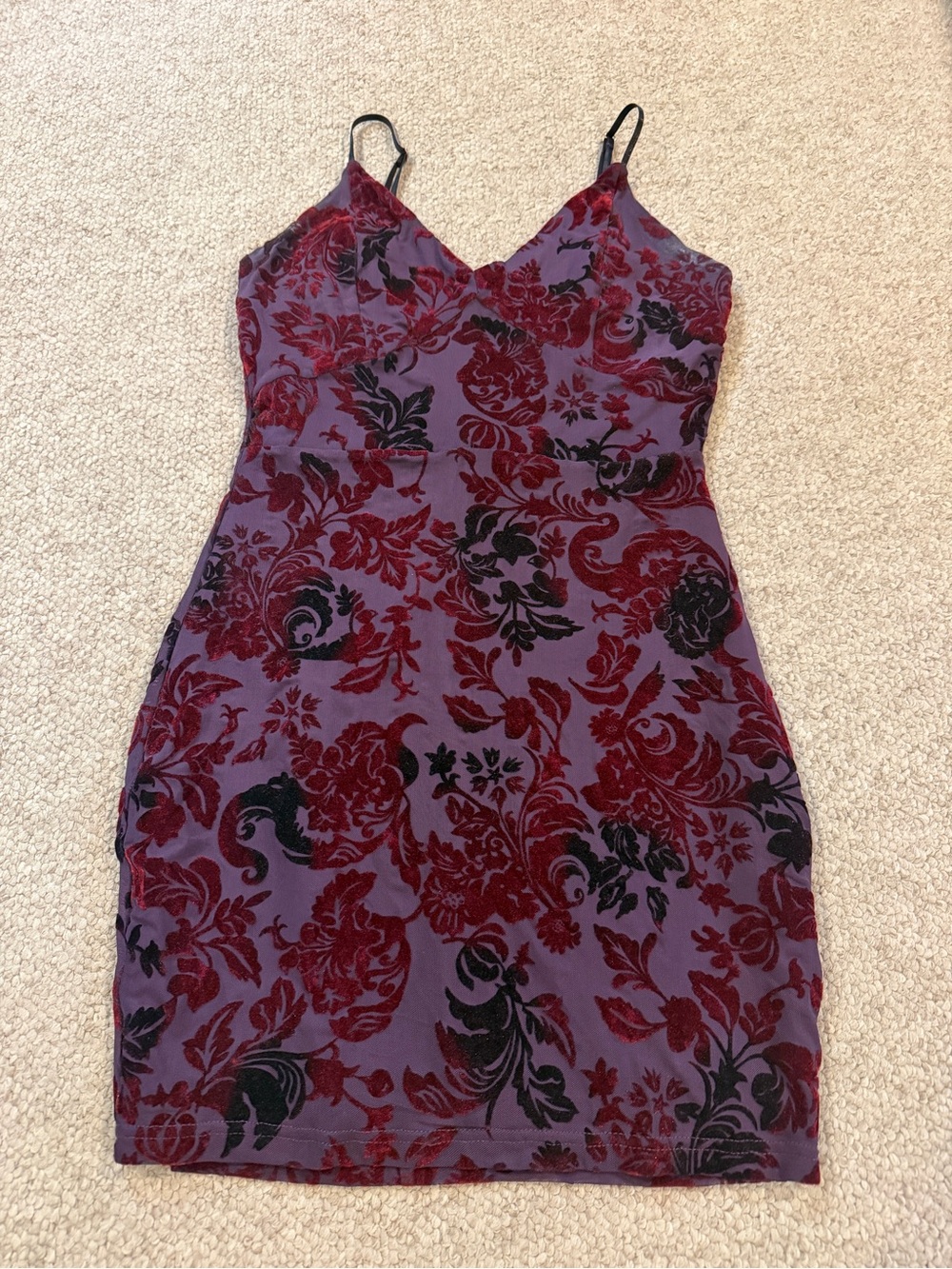 Lulus V-Neck Velvet Burnout Slip Dress in Plum with Red & Black Floral
